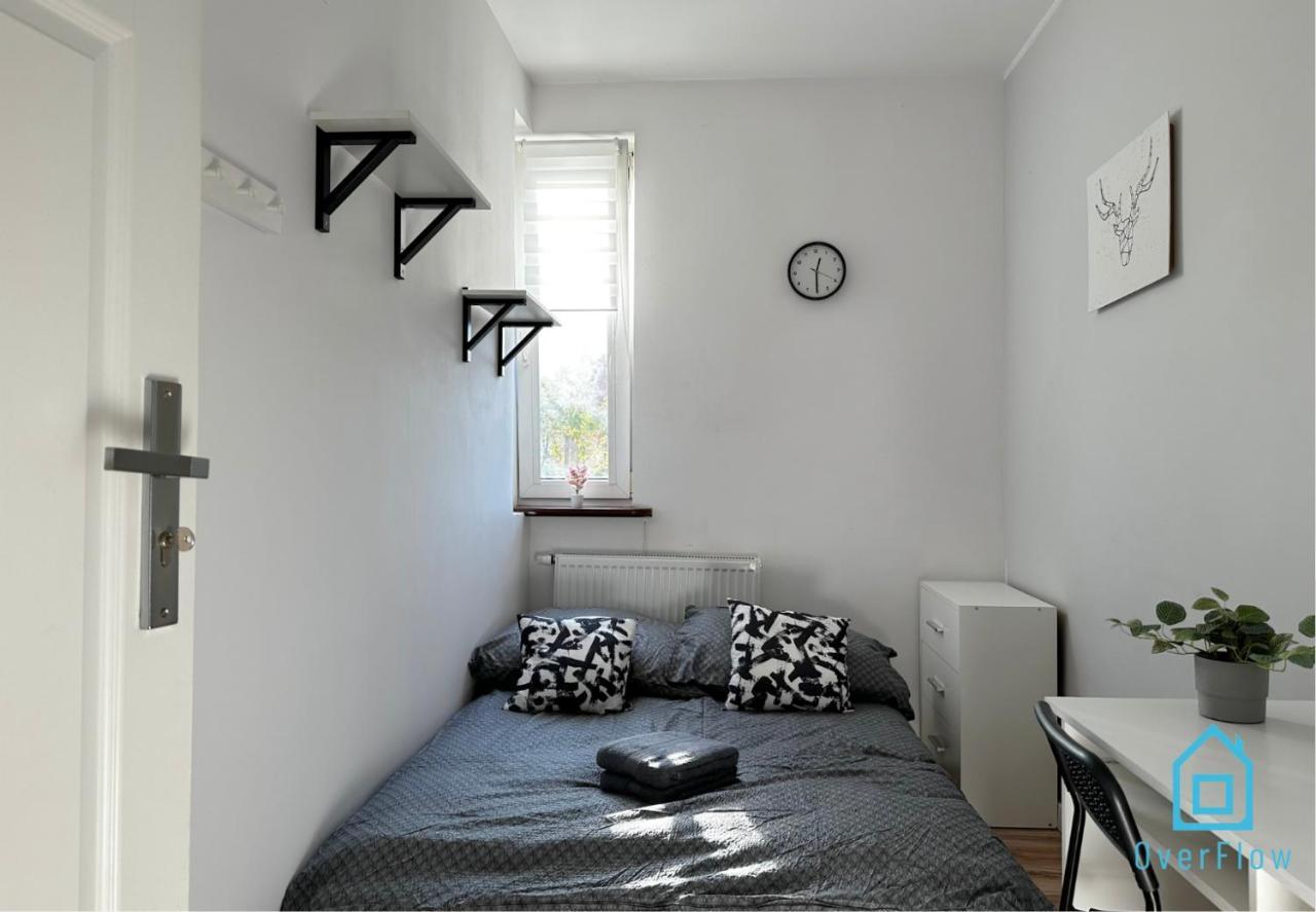 August Room Гданьск Экстерьер фото